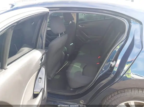3MZBN1U79HM107688 2017 MAZDA 3 - Image 8