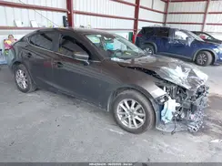 3MZBN1U79HM133496 2017 MAZDA 3