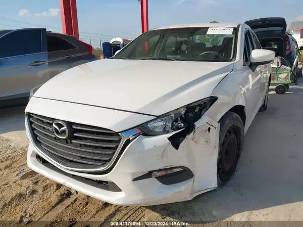 3MZBN1U79HM139573 2017 MAZDA 3 - Image 2