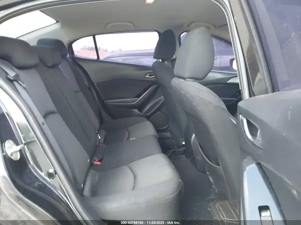 3MZBN1U79HM153621 2017 MAZDA 3 - Image 8