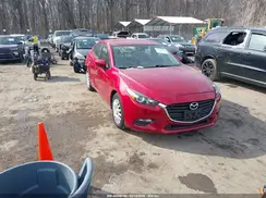 3MZBN1U79JM161840 2018 MAZDA 3