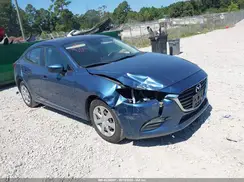 3MZBN1U79JM163555 2018 MAZDA 3