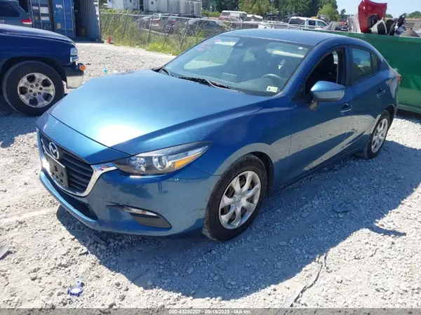 3MZBN1U79JM163555 2018 MAZDA 3 - Image 2