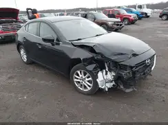 3MZBN1U79JM181618 2018 MAZDA 3