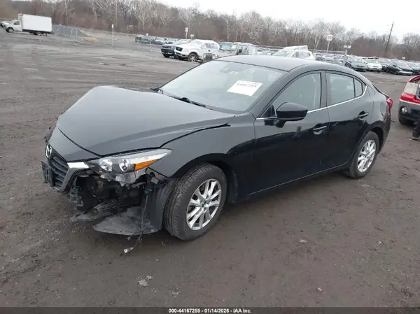 3MZBN1U79JM181618 2018 MAZDA 3 - Image 2