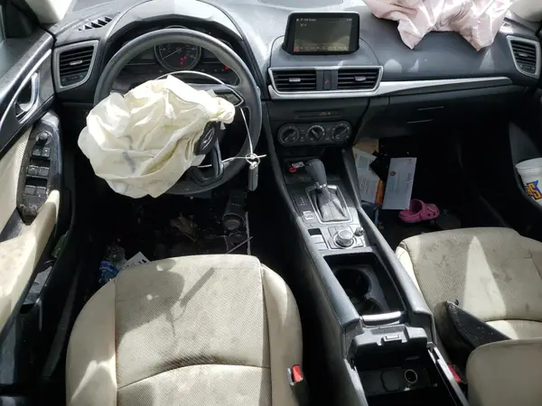 3MZBN1U79JM190495 2018 MAZDA 3 - Image 8