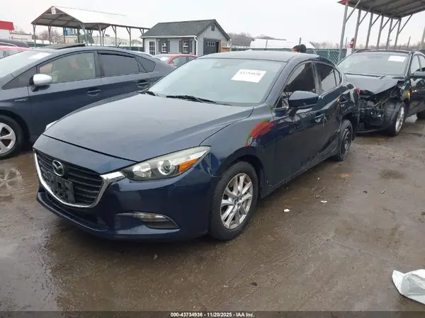 3MZBN1U79JM194580 2018 MAZDA 3 - Image 2