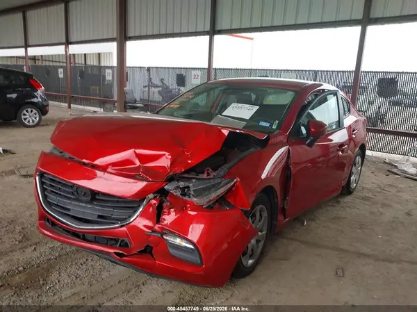 3MZBN1U79JM201530 2018 MAZDA 3 - Image 2