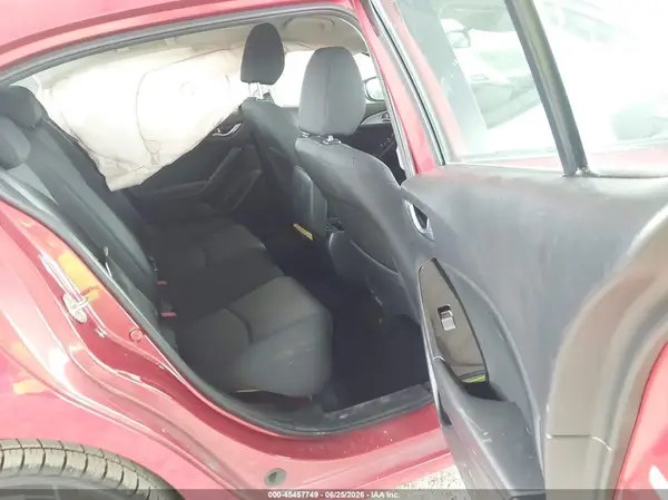 3MZBN1U79JM201530 2018 MAZDA 3 - Image 8