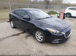 3MZBN1U79JM215623 2018 MAZDA 3