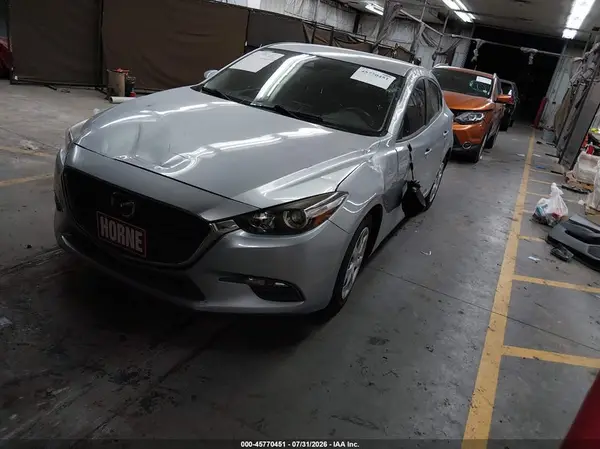 3MZBN1U79JM217162 2018 MAZDA 3 - Image 2