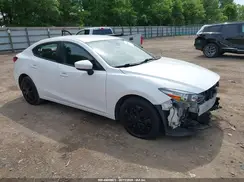 3MZBN1U79JM218201 2018 MAZDA 3