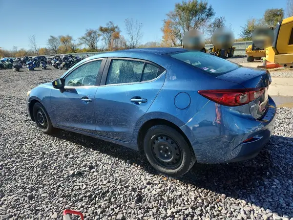 3MZBN1U79JM224743 2018 MAZDA 3 - Image 2