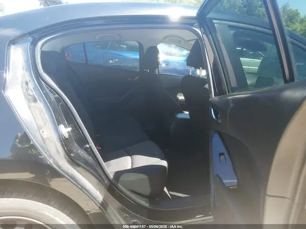 3MZBN1U79JM228551 2018 MAZDA 3 - Image 8