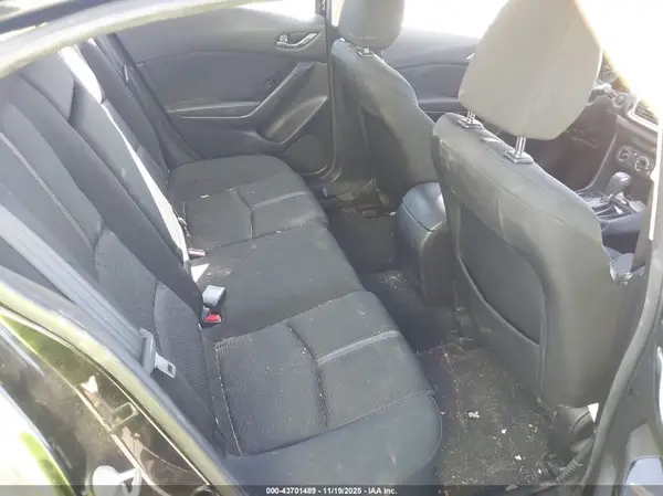 3MZBN1U79JM238996 2018 MAZDA 3 - Image 8