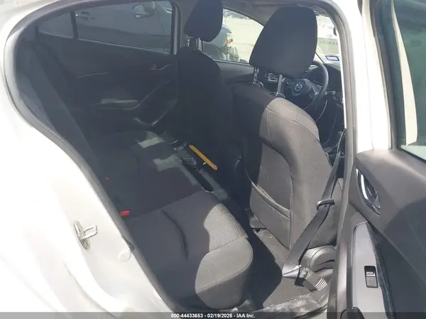 3MZBN1U79JM244538 2018 MAZDA 3 - Image 8
