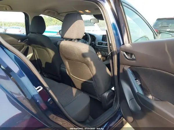 3MZBN1U79JM251120 2018 MAZDA 3 - Image 8