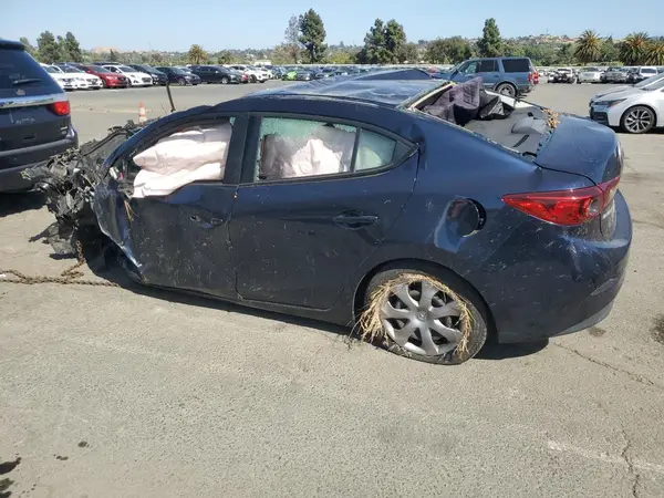 3MZBN1U79JM271691 2018 MAZDA 3 - Image 2