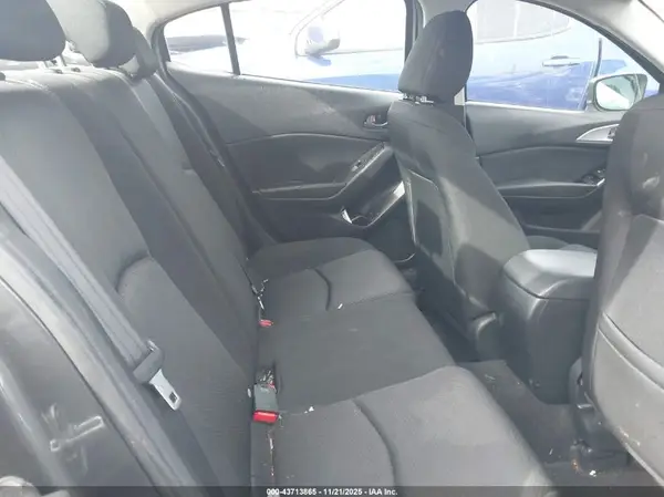 3MZBN1U79JM274722 2018 MAZDA 3 - Image 8