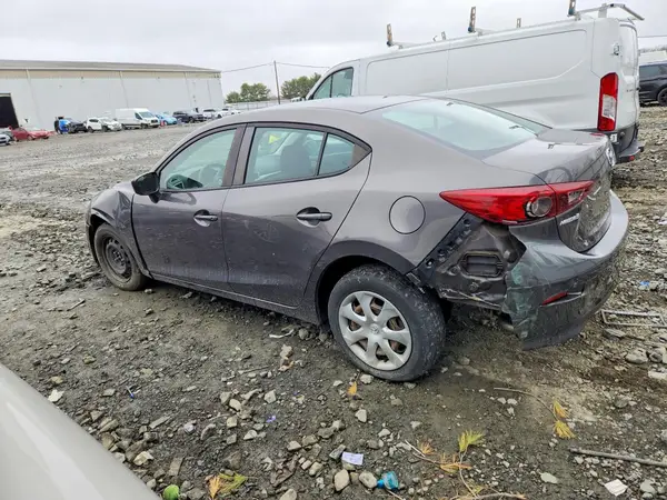 3MZBN1U7XHM102620 2017 MAZDA 3 - Image 2