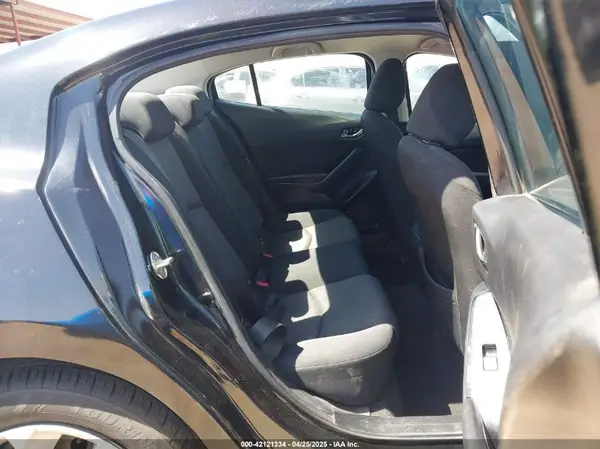 3MZBN1U7XHM115461 2017 MAZDA 3 - Image 8