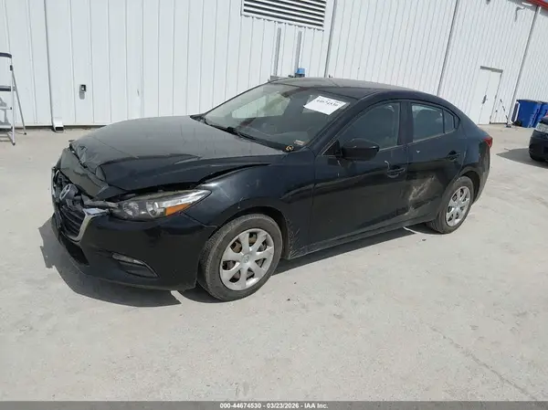 3MZBN1U7XHM119476 2017 MAZDA 3 - Image 2