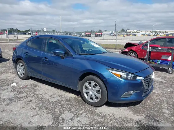 3MZBN1U7XHM135306 2017 MAZDA 3 - Image 1