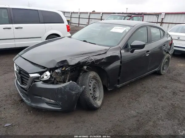 3MZBN1U7XHM138139 2017 MAZDA 3 - Image 2