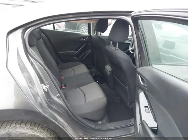 3MZBN1U7XHM138139 2017 MAZDA 3 - Image 8