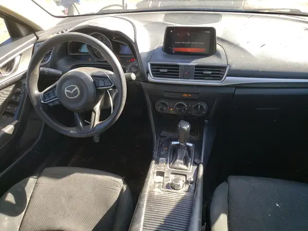 3MZBN1U7XHM155426 2017 MAZDA 3 - Image 8