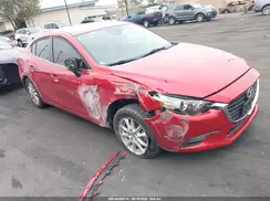 3MZBN1U7XJM160695 2018 MAZDA 3