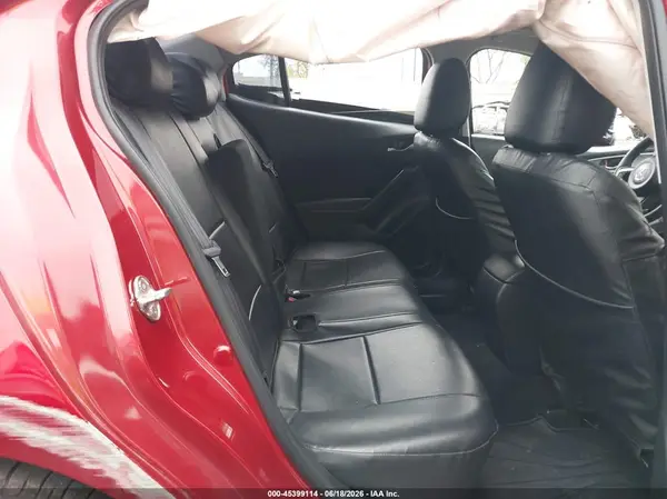 3MZBN1U7XJM160695 2018 MAZDA 3 - Image 8