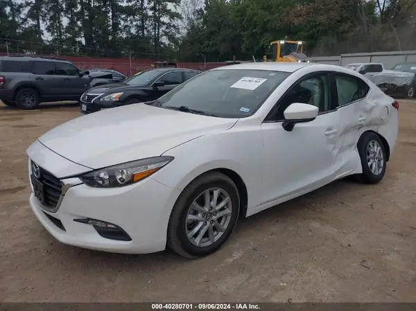 3MZBN1U7XJM167775 2018 MAZDA 3 - Image 2