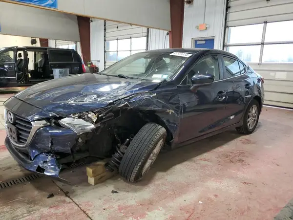 3MZBN1U7XJM170000 2018 MAZDA 3 - Image 1