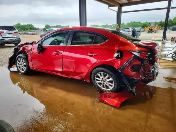 3MZBN1U7XJM207823 2018 MAZDA 3 - Image 2