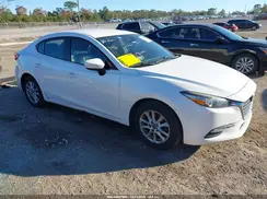 3MZBN1U7XJM208695 2018 MAZDA 3