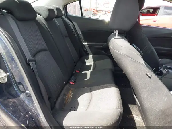 3MZBN1U7XJM211483 2018 MAZDA 3 - Image 8
