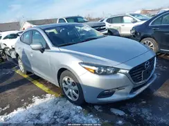 3MZBN1U7XJM213637 2018 MAZDA 3