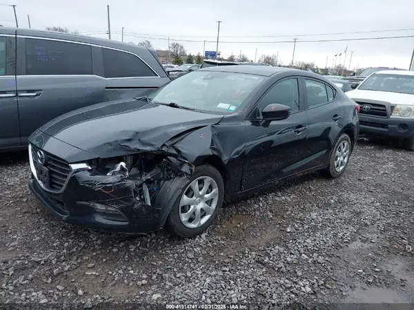 3MZBN1U7XJM221236 2018 MAZDA 3 - Image 2