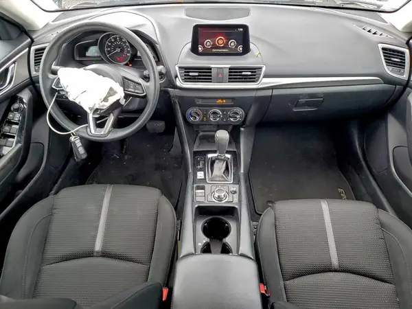 3MZBN1U7XJM229692 2018 MAZDA 3 - Image 8