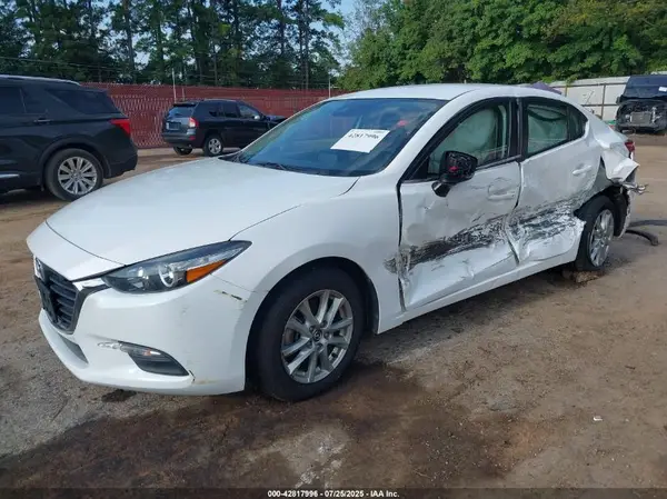 3MZBN1U7XJM229997 2018 MAZDA 3 - Image 2