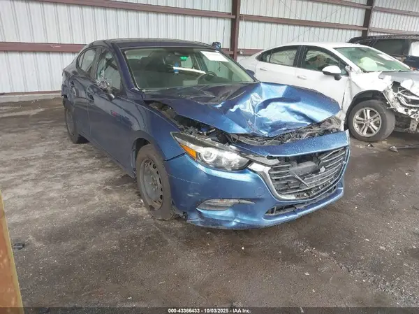 3MZBN1U7XJM242023 2018 MAZDA 3 - Image 1