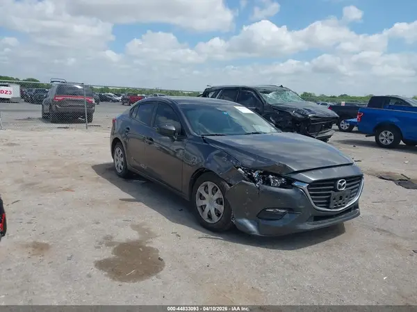 3MZBN1U7XJM250672 2018 MAZDA 3 - Image 1