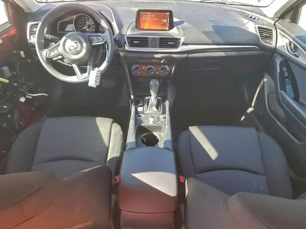 3MZBN1U7XJM263647 2018 MAZDA 3 - Image 8