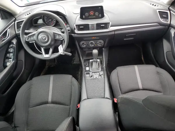 3MZBN1U7XJM83930 2018 MAZDA 3 - Image 8