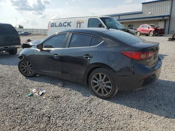 3MZBN1V30JM167196 2018 MAZDA 3 - Image 2
