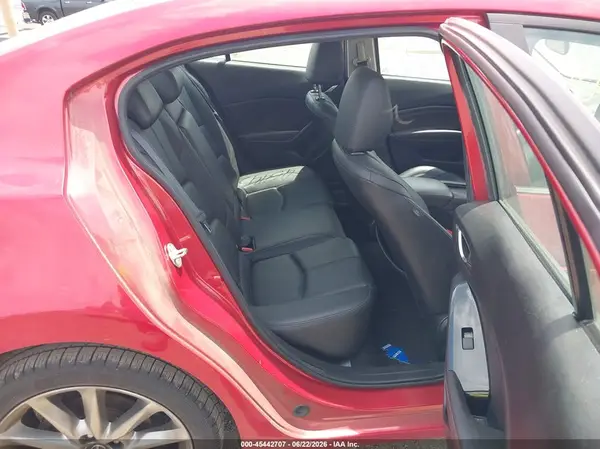 3MZBN1V30JM169756 2018 MAZDA 3 - Image 8