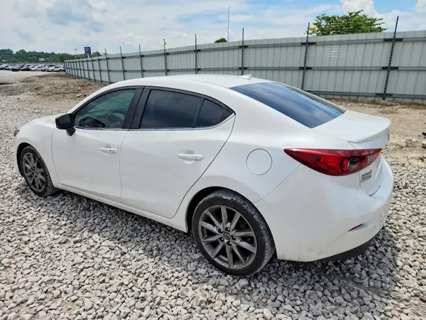 3MZBN1V30JM172060 2018 MAZDA 3 - Image 2