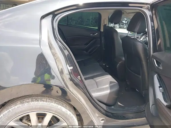 3MZBN1V30JM174889 2018 MAZDA 3 - Image 8