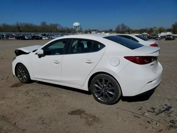 3MZBN1V30JM175833 2018 MAZDA 3 - Image 2